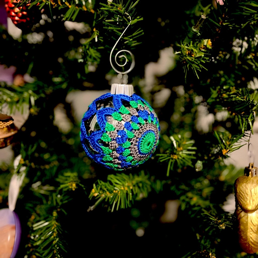 Modern crocheted Christmas ornament